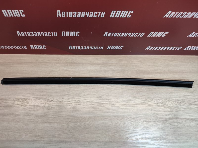 Уплотнитель стекла двери внешний