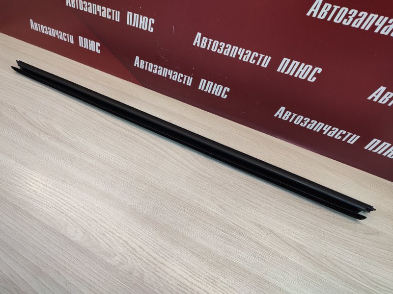 Уплотнитель стекла двери внутренний