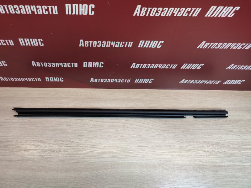 Уплотнитель стекла двери внутренний