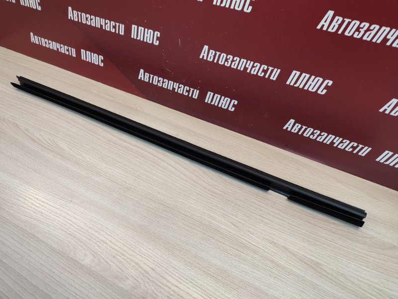 Уплотнитель стекла двери внутренний