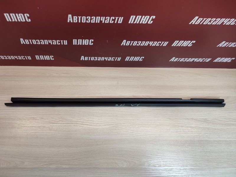 Уплотнитель стекла двери внутренний