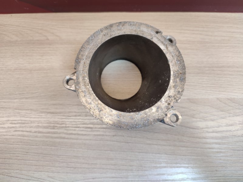 Фланец дроссельной заслонки