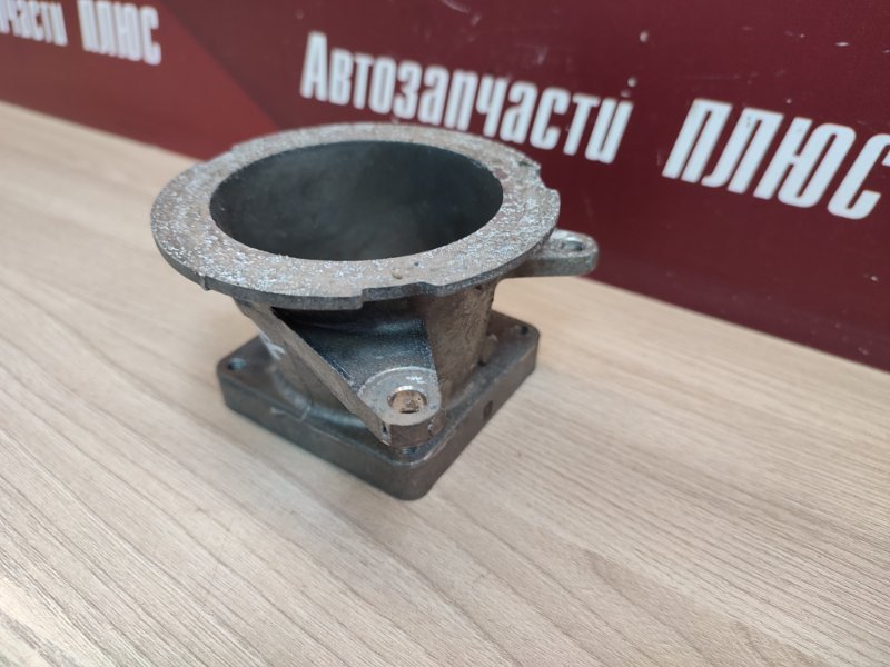 Фланец дроссельной заслонки