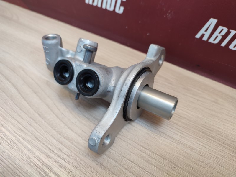 Главный тормозной цилиндр