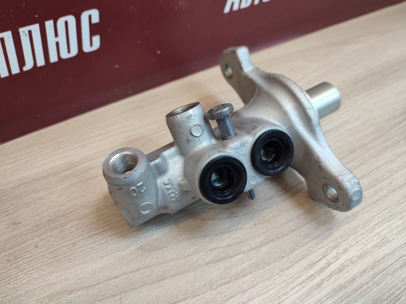 Главный тормозной цилиндр