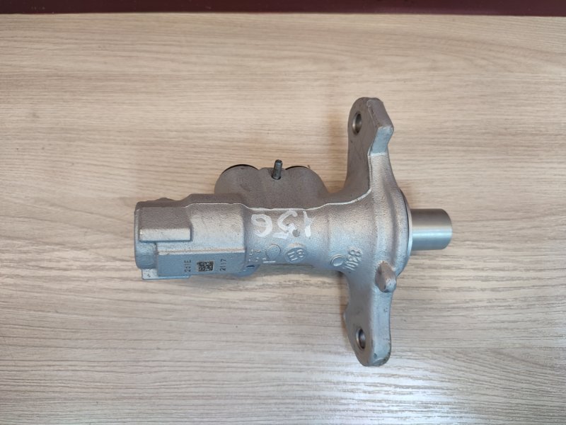 Главный тормозной цилиндр