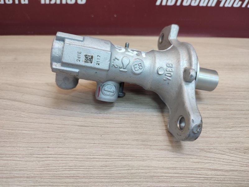 Главный тормозной цилиндр