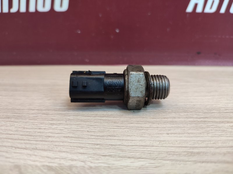 Датчик давления масла