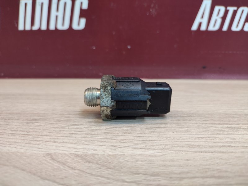 Датчик детонации двигателя