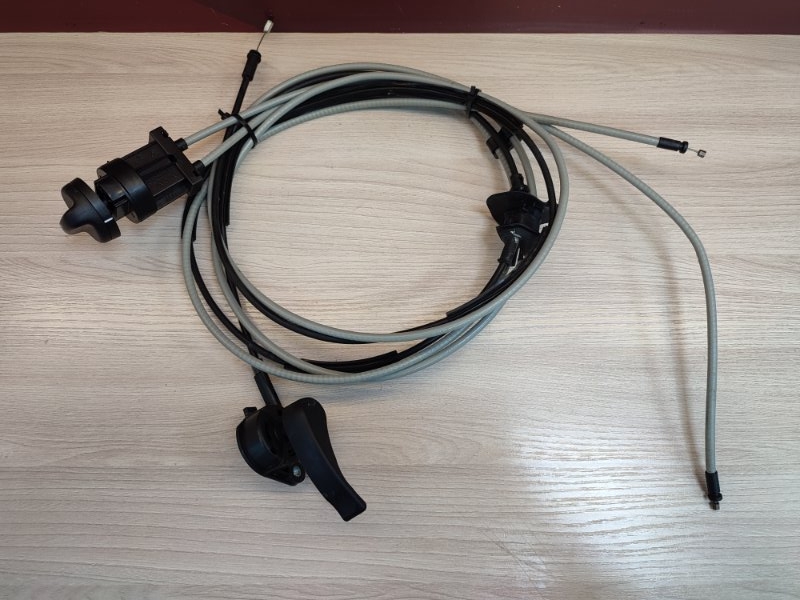 Трос замка капота