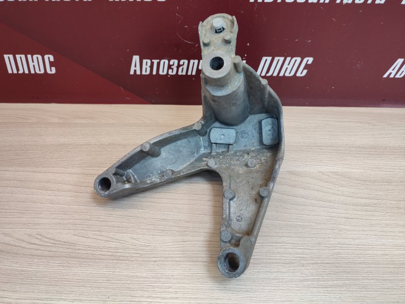 Кронштейн кпп