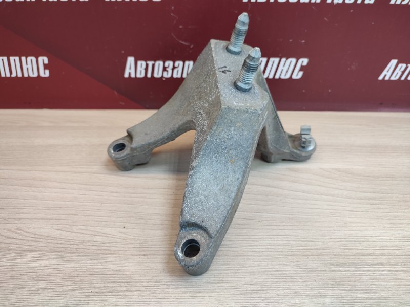 Кронштейн кпп