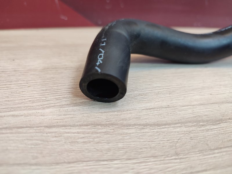 Трубка вентиляции картера