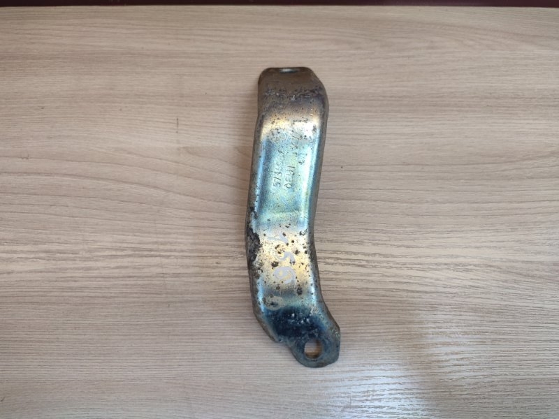 Кронштейн впускного коллектора