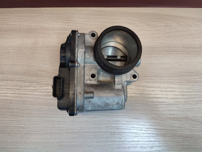 Дроссельная заслонка