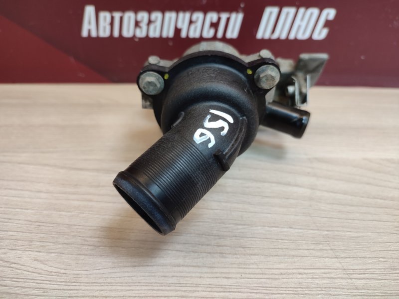 Термостат с корпусом