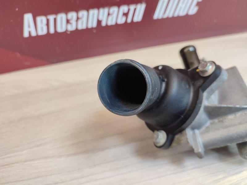 Термостат с корпусом