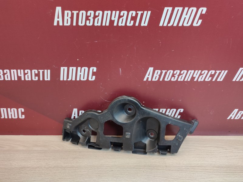 Кронштейн бампера