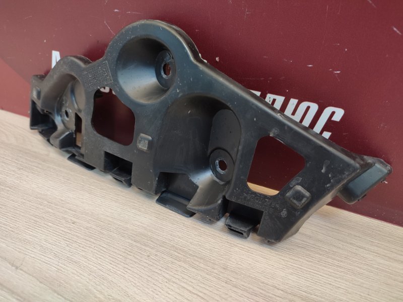 Кронштейн бампера