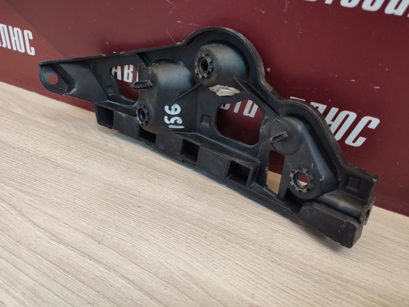 Кронштейн бампера