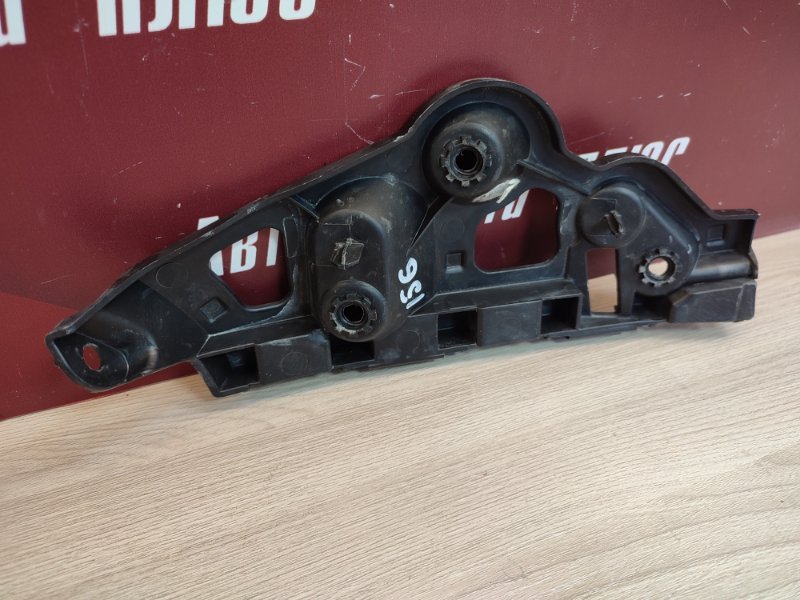 Кронштейн бампера