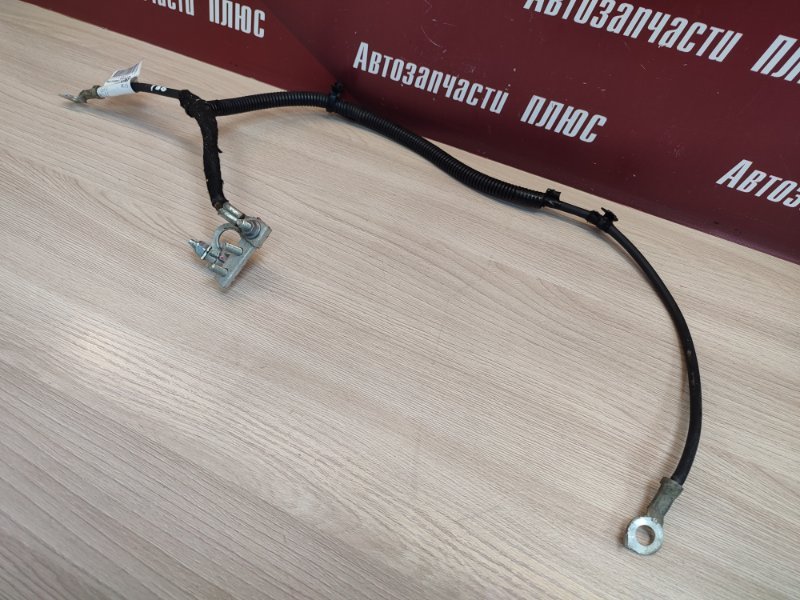 Клемма аккумулятора (минусовая)