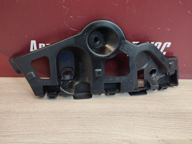 Кронштейн бампера