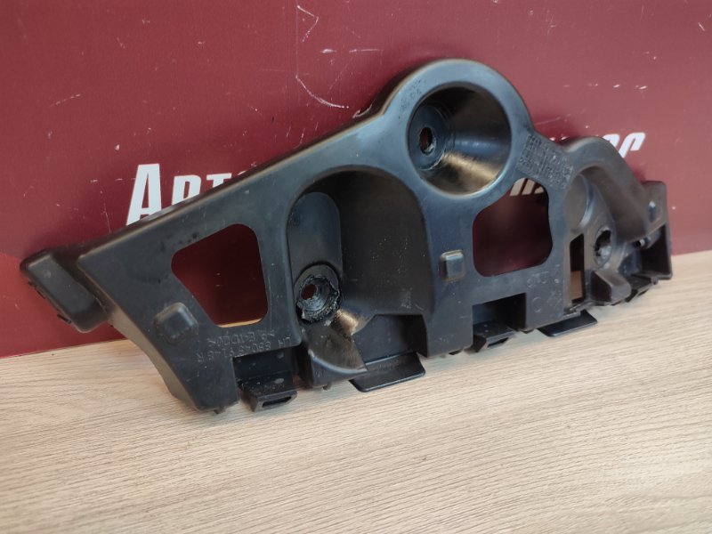 Кронштейн бампера