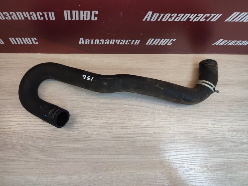 Верхний патрубок радиатора