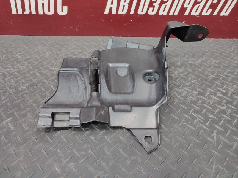 Пыльник двигателя