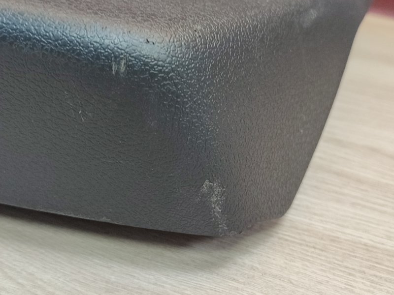 Обшивка двери багажника