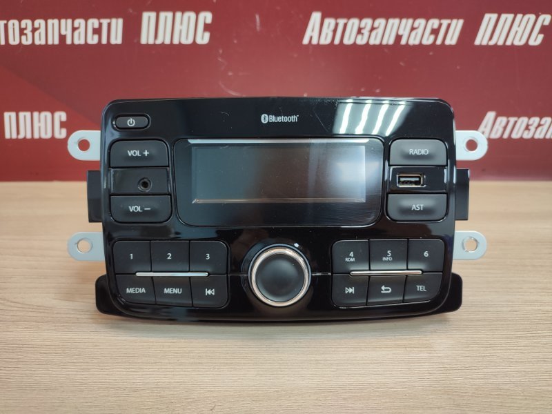 Магнитола штатная
