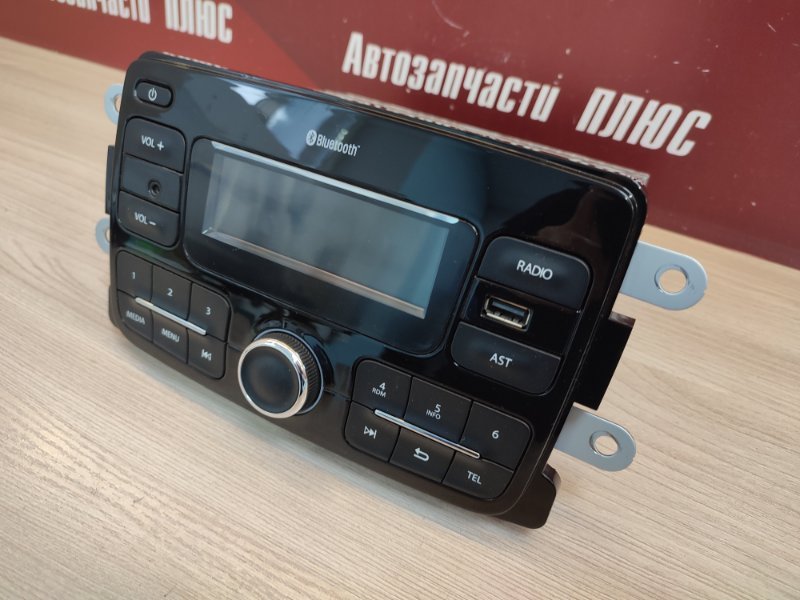 Магнитола штатная