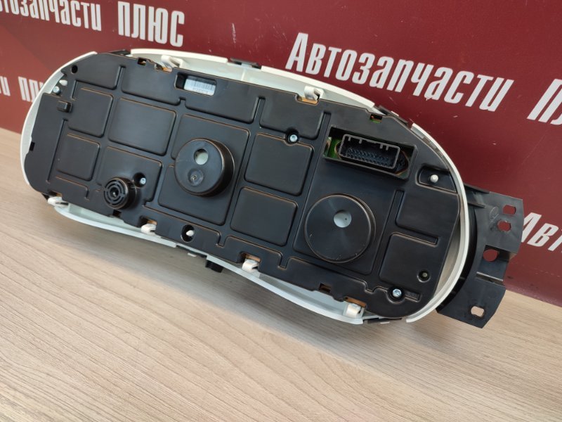 Щиток приборов