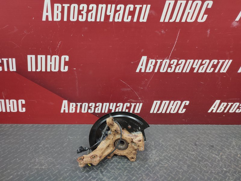 Кулак поворотный