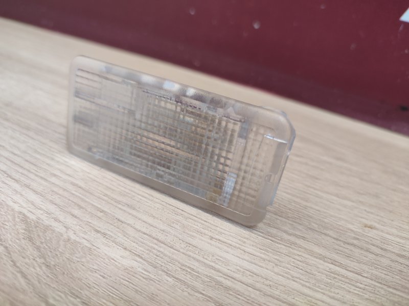 Плафон подсветки багажника