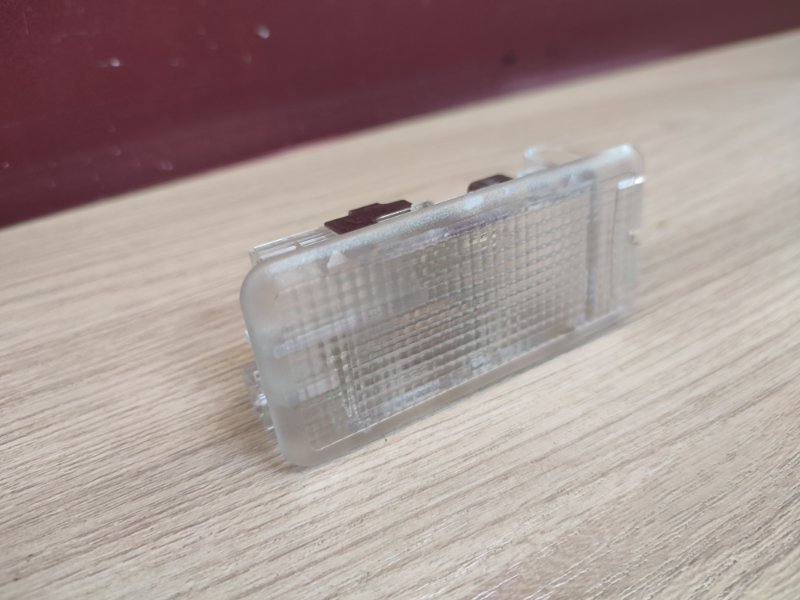 Плафон подсветки багажника