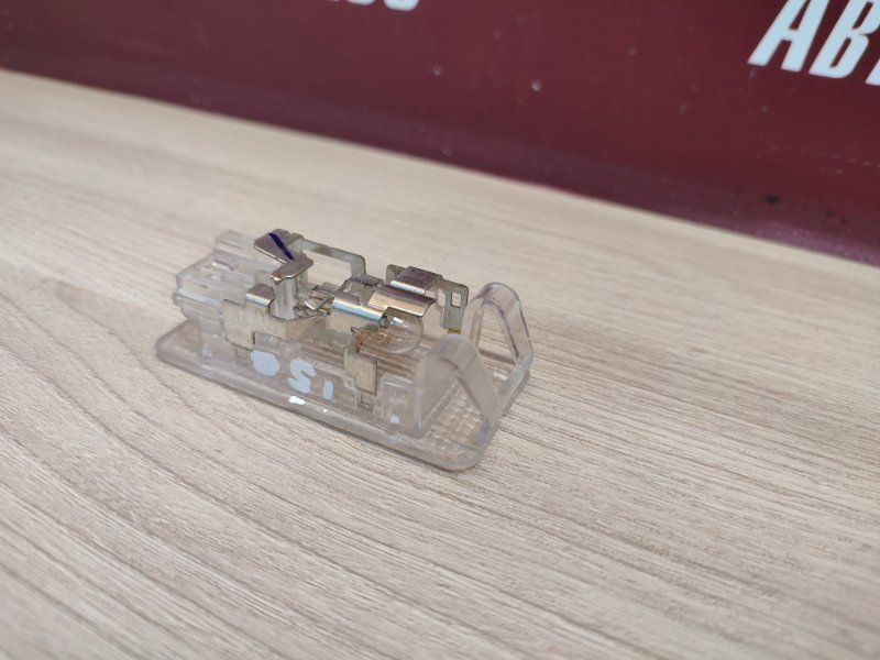 Плафон подсветки багажника