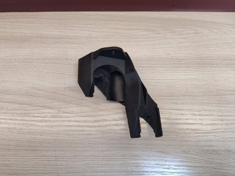 Кронштейн троса КПП