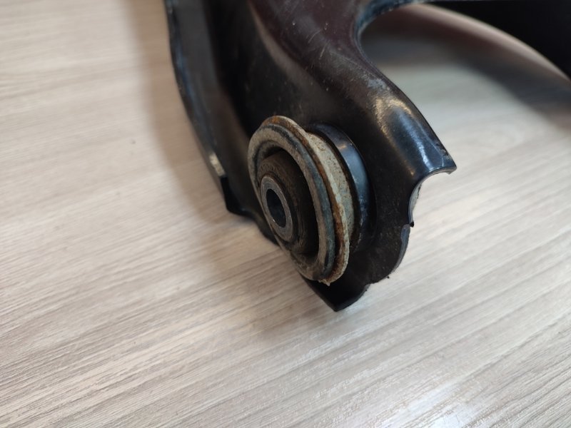 Рычаг подвески