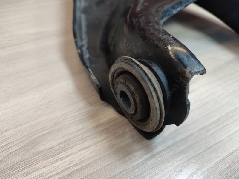 Рычаг подвески