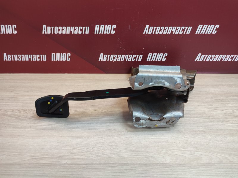 Педаль тормоза