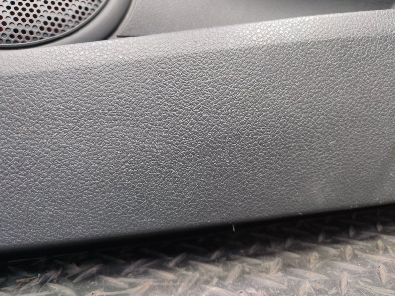 Обшивка боковой двери