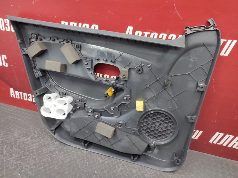 Обшивка боковой двери