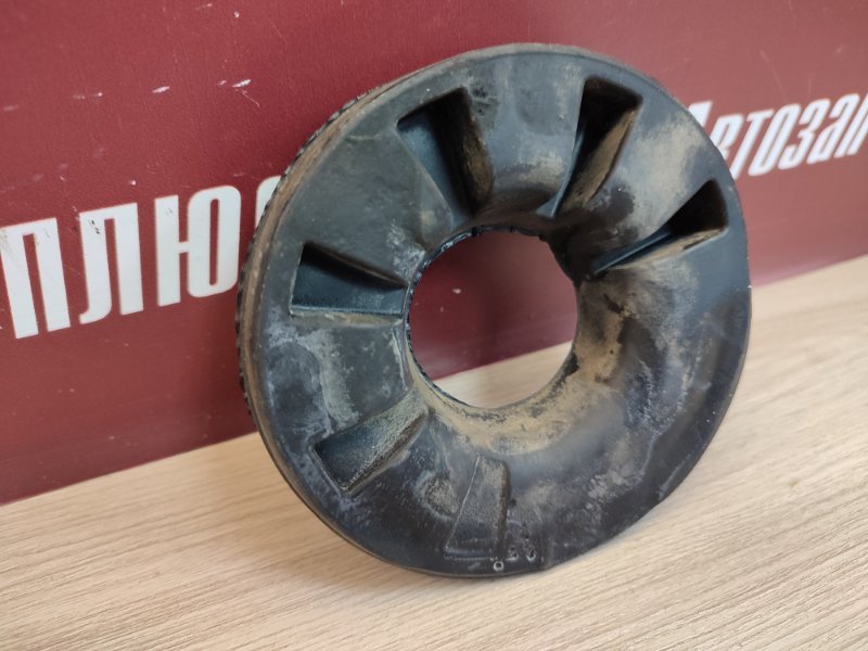 Верхняя опора    пружины