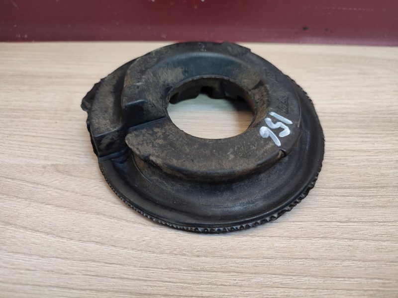 Верхняя опора    пружины