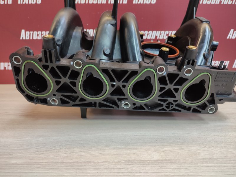 Впускной коллектор