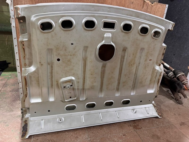 Задняя полка