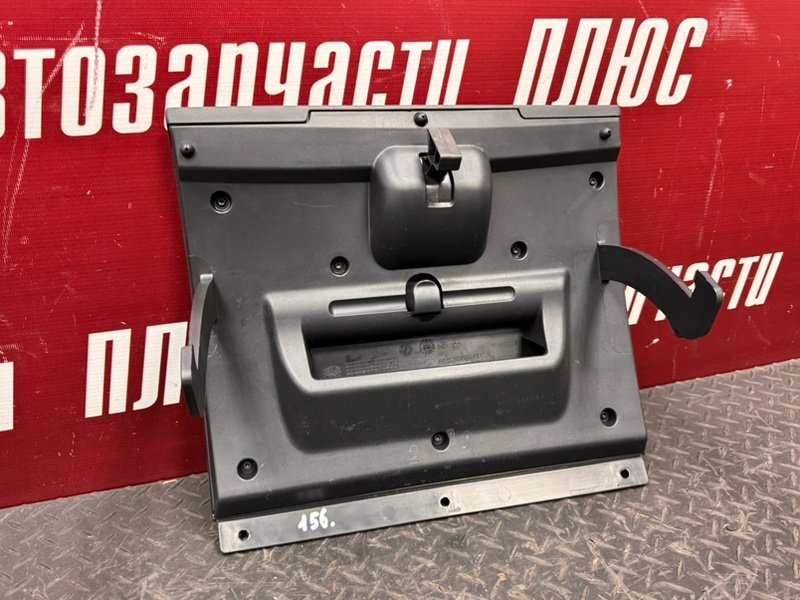 Крышка бардачка