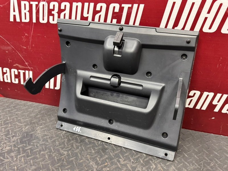 Крышка бардачка